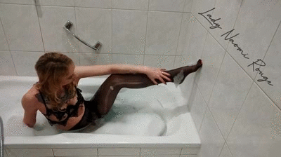 Nasse Strumpfhose: Ripping Pantyhose